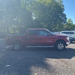 FORD F-150 XLT - 10