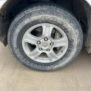 صورة مصغرة 17 لـ 2013 Toyota SEQUOIA SR5