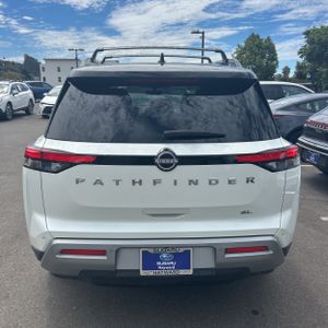 2023 Nissan PATHFINDER SL 照片 7