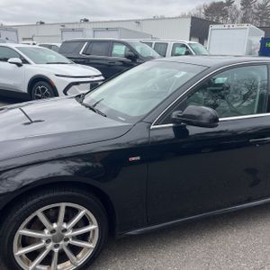 AUDI A4 2.0T PREMIUM - 2