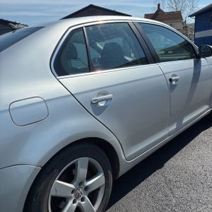 VOLKSWAGEN JETTA SE - 9