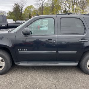 CHEVROLET TAHOE LS - 4