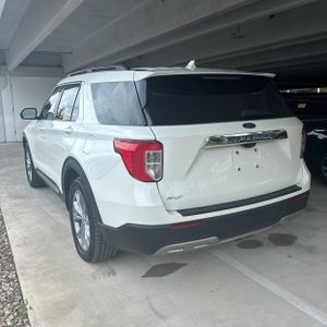 2022 FORD EXPLORER XLT 照片 5
