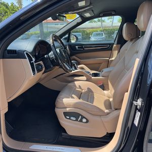 2019 Porsche CAYENNE BASE 缩略图 32