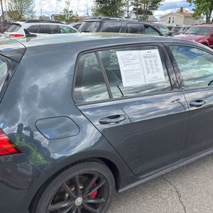 VOLKSWAGEN GOLF GTI SE - 9