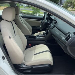 2018 Honda CIVIC LX — миниатюра 32