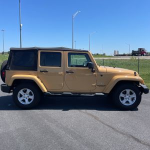 JEEP WRANGLER UNLIMITED SAHARA - 10