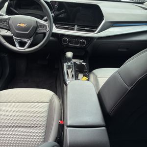 2025 Chevrolet TRAX LT — миниатюра 30