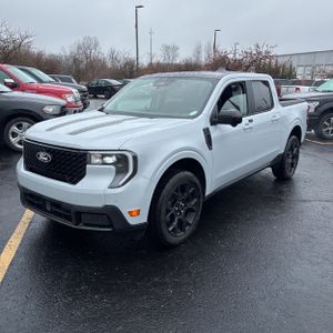 FORD MAVERICK LARIAT - 1