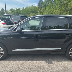 AUDI Q7 3.0T PREMIUM - 4