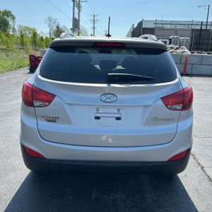 HYUNDAI TUCSON GLS - 7