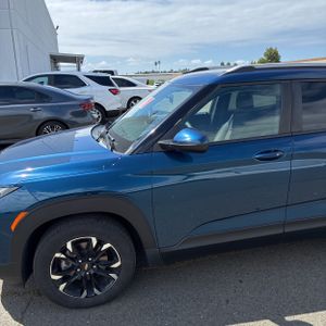 CHEVROLET TRAILBLAZER - 2