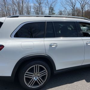 MERCEDES-BENZ GLS - 9