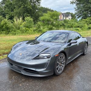 صورة 1 لـ 2021 Porsche TAYCAN BASE