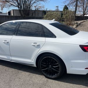 AUDI A4 2.0T PREMIUM - 6