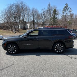 JEEP GRAND CHEROKEE L OVERLAND - 3