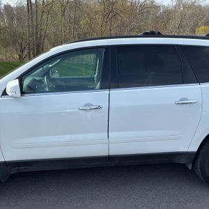 CHEVROLET TRAVERSE LT - 4