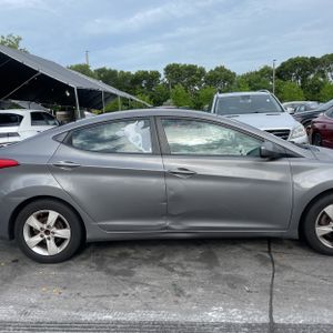 2011 Hyundai ELANTRA GLS 照片 10