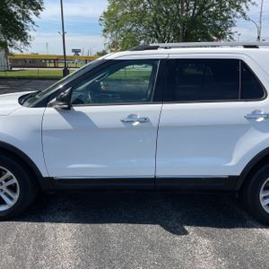 FORD EXPLORER XLT - 4