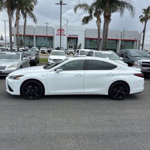 LEXUS ES 350 F SPORT HANDLING - 3