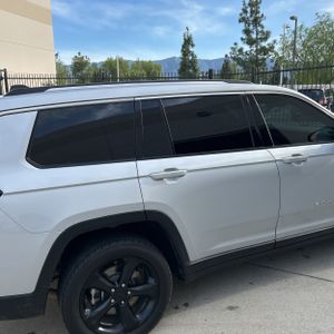 JEEP GRAND CHEROKEE L LIMITED - 9