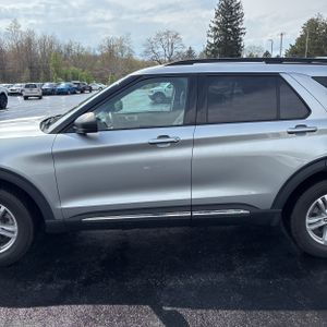 FORD EXPLORER XLT - 4