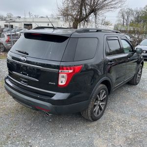 Ford Explorer XLT - 8