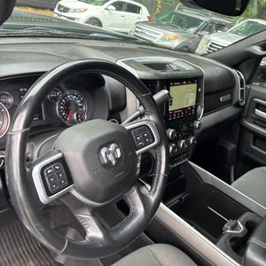 2021 RAM 3500 BIG HORN — миниатюра 34