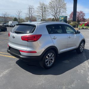 KIA SPORTAGE LX - 8