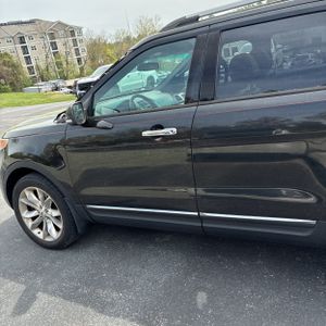 FORD EXPLORER XLT - 3