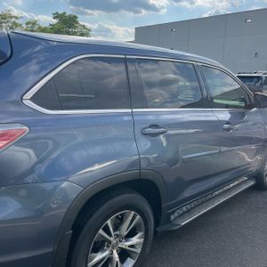 2015 Toyota HIGHLANDER XLE photo 9