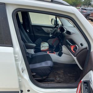 صورة مصغرة 33 لـ 2015 JEEP RENEGADE LIMITED