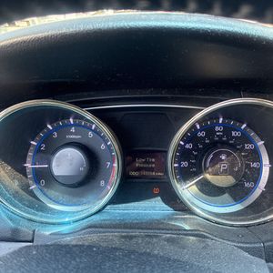 صورة 40 لـ 2012 Hyundai SONATA SE 2.0T