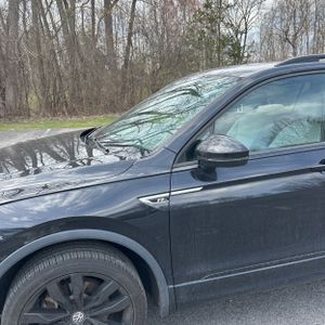 VOLKSWAGEN TIGUAN SE R-LINE BLACK 4MOTION - 2