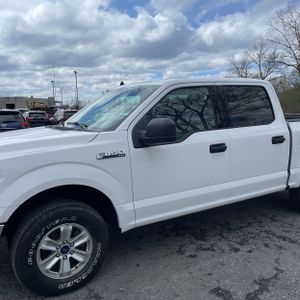 FORD F-150 XLT - 2