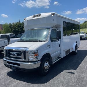 FORD E-350 CUTAWAY - 1