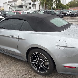 FORD MUSTANG ECOBOOST PREMIUM - 6