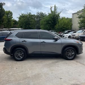 2021 Nissan ROGUE S — фото 10