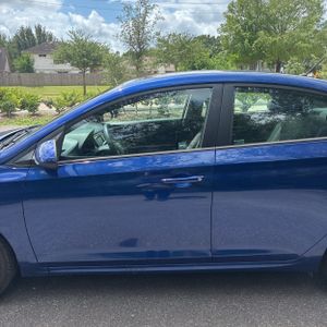 HYUNDAI ACCENT SE - 4