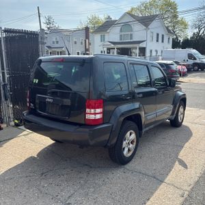 JEEP LIBERTY SPORT - 8
