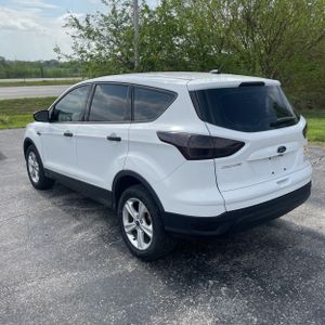 FORD ESCAPE S - 4