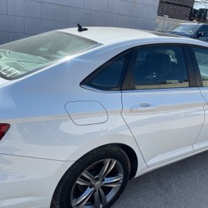 VOLKSWAGEN JETTA R-LINE - 9