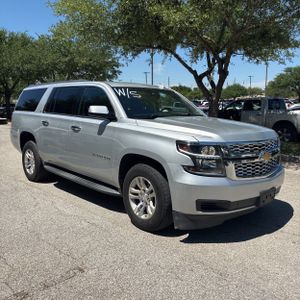 CHEVROLET SUBURBAN LT - 10