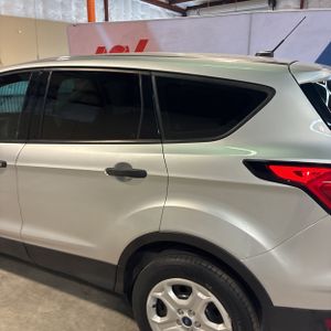 FORD ESCAPE S - 4