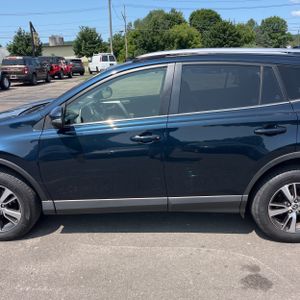 2018 Toyota RAV4 XLE — фото 4