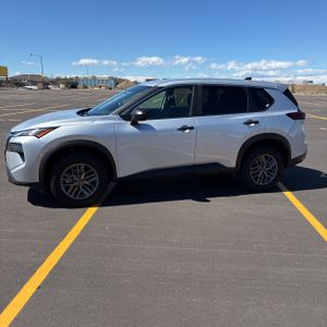 NISSAN ROGUE S INTELLIGENT AWD - 3