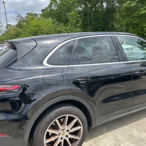 PORSCHE CAYENNE BASE - 9