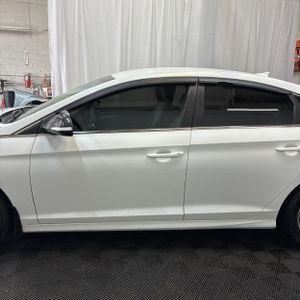 HYUNDAI SONATA SE - 4