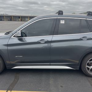 BMW X1 XDRIVE28I - 4