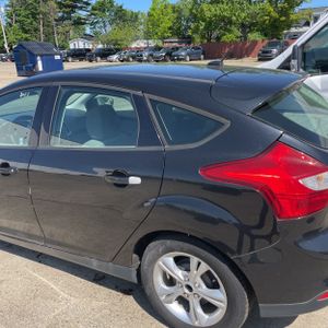 FORD FOCUS SE - 6